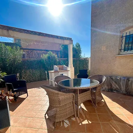 Piscine Et Jardin Ensoleille Villa Saint-Andre-de-Sangonis